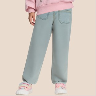 Loose-fitting and durable girls' denim trousers