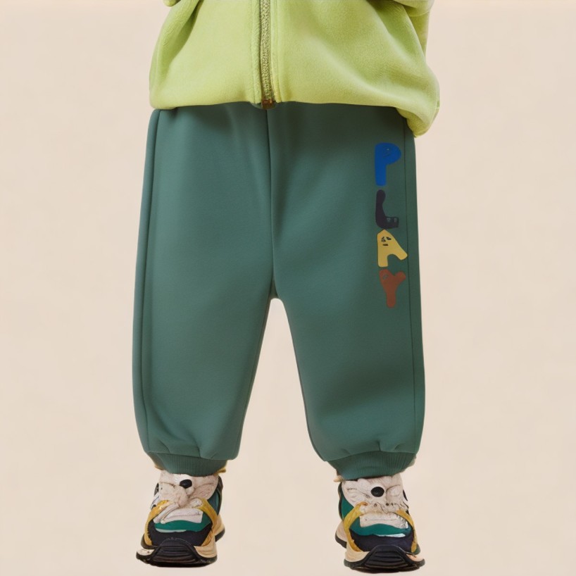 Green and simple boys' athletic pants